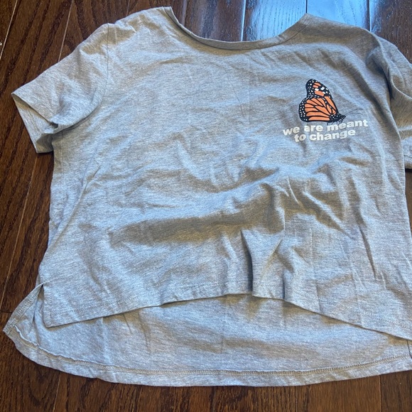 💓 2 for $15💓 Butterfly top: we are meant to change - Picture 1 of 3